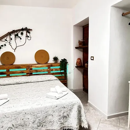 The Magic Stone Bed and Breakfast Zungri